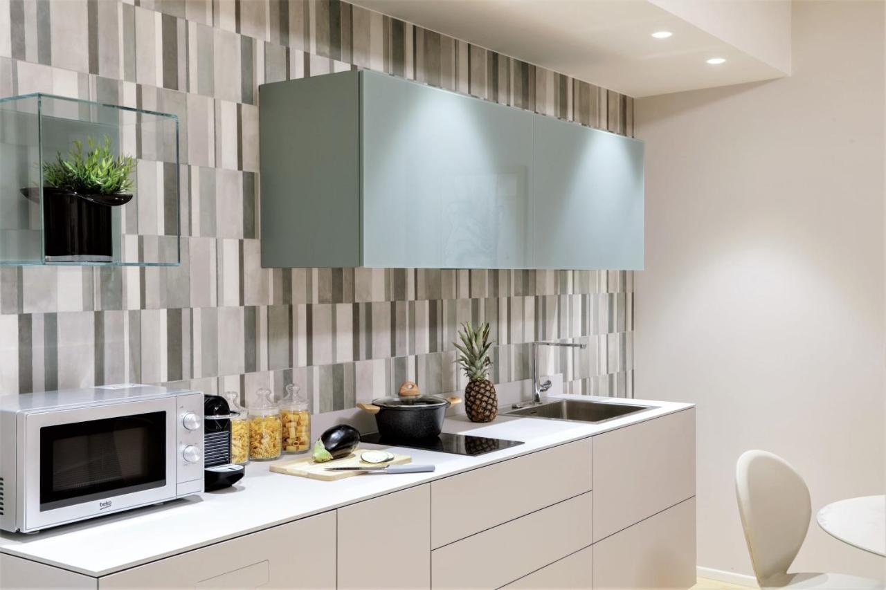 Viam 16B Suites Рим Экстерьер фото